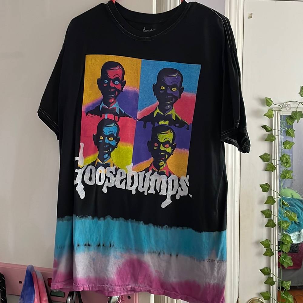 Kids graphic tee. Size Medium. Variety of colors